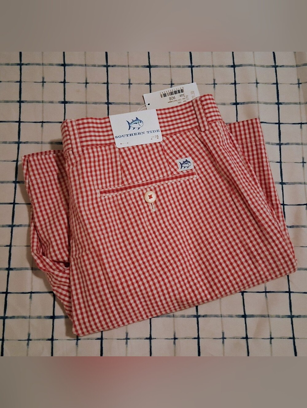 NWT Southern Tide Men's red and white gingham shorts, size 38